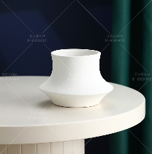 Ceramic flower pot plain